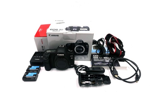 Canon eos mark - canon,
